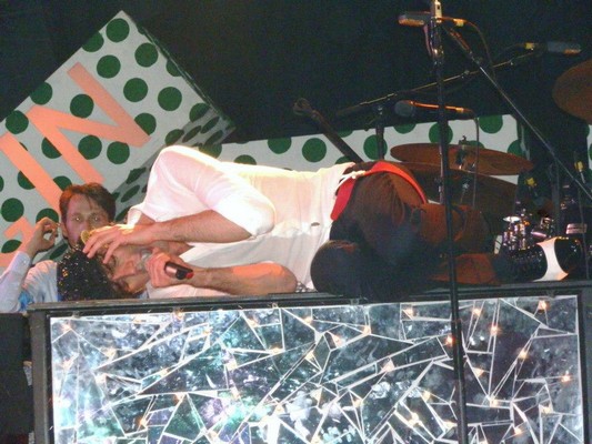 Mika in Spain